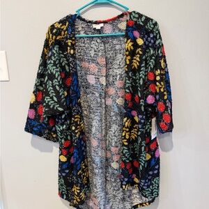NWT LuLaRoe Colorful Lindsay Size Small Cover Up Layer Black Multicolor Floral